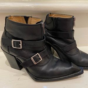 COPY - Fluevog -Swordfish Edwardian Hamburger